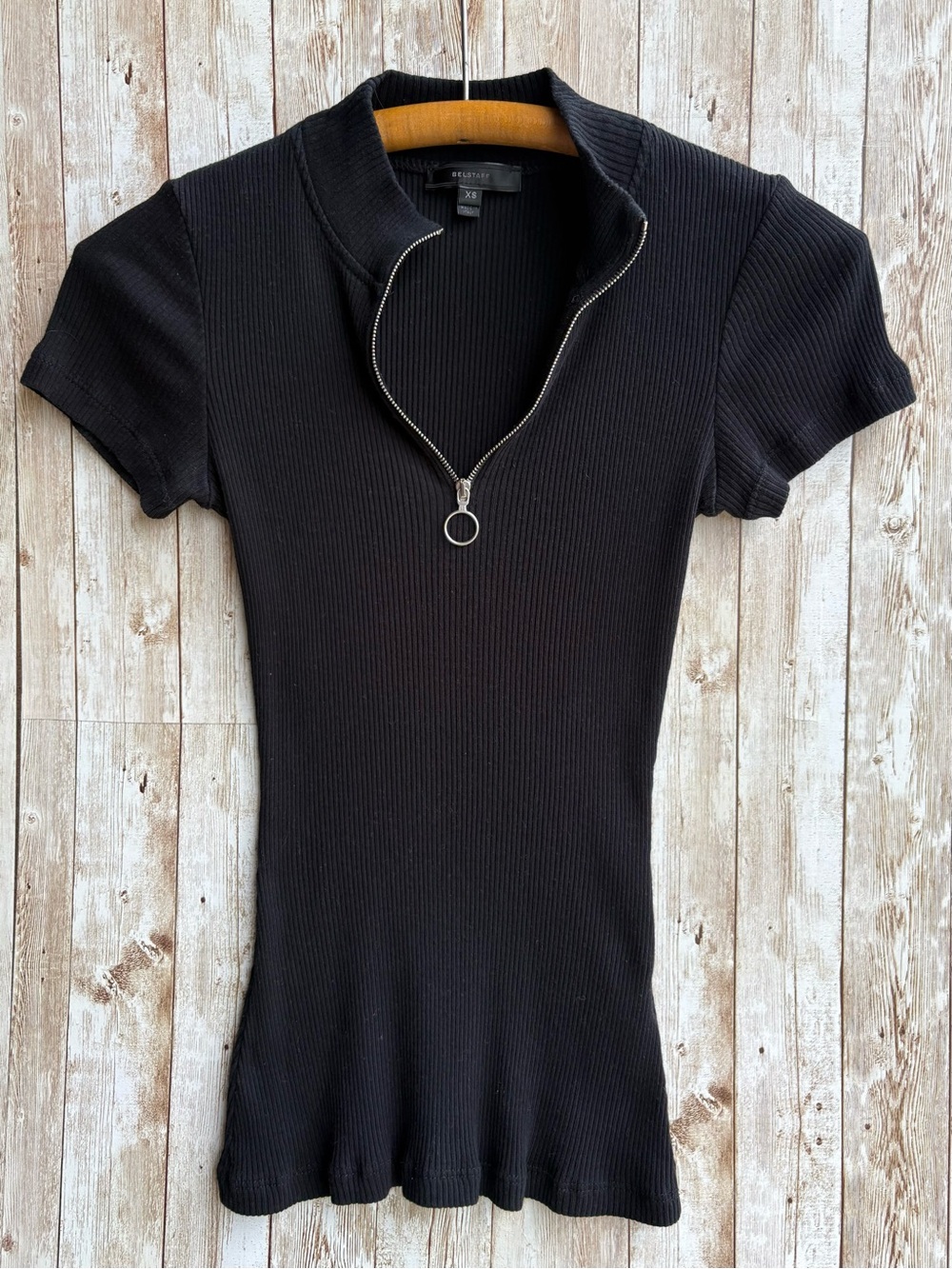 BELSTAFF Ribbed Short Sleeve Zip Mock Neck Top